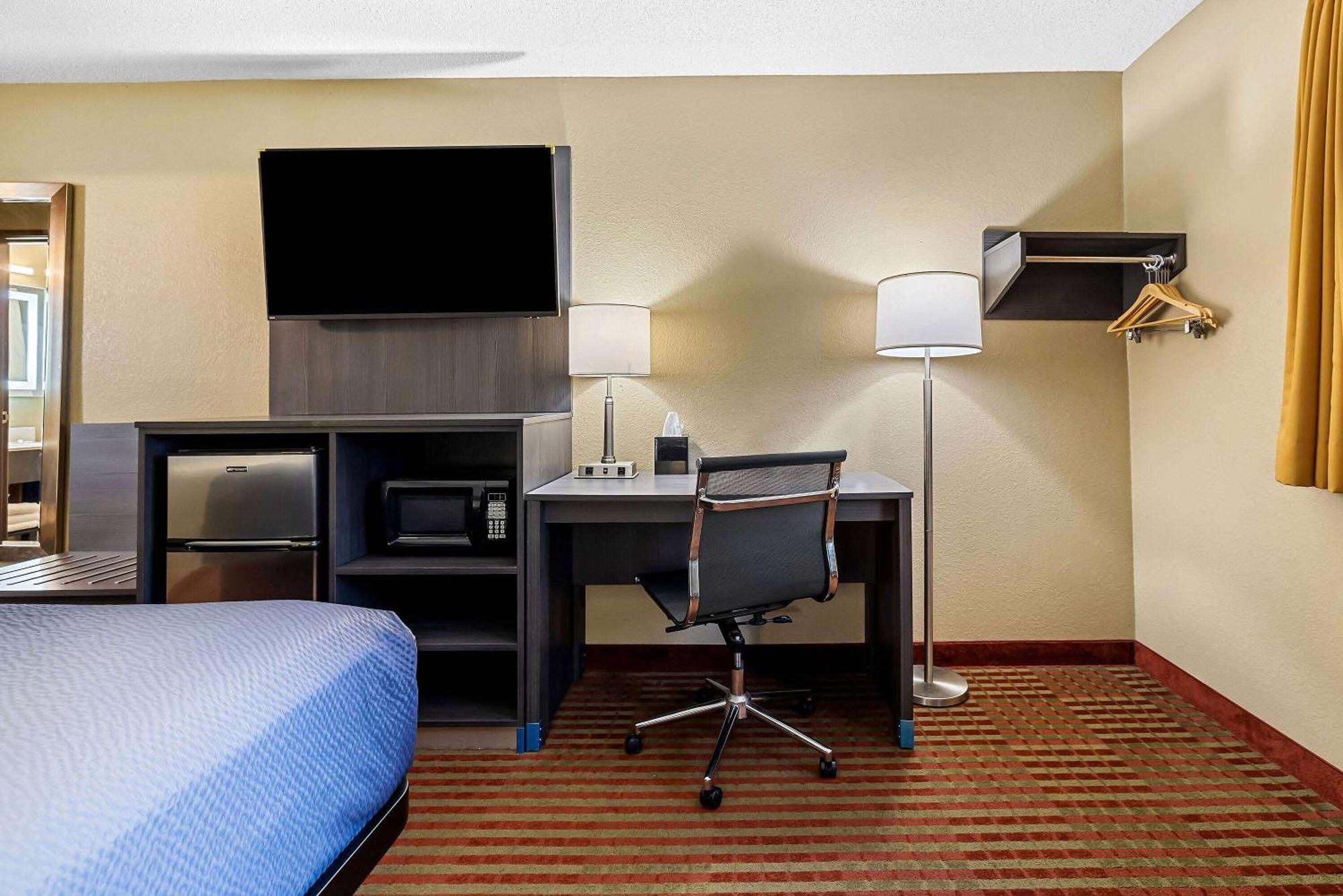 Super 8 by Wyndham Amsterdam Hotel Eksteriør billede