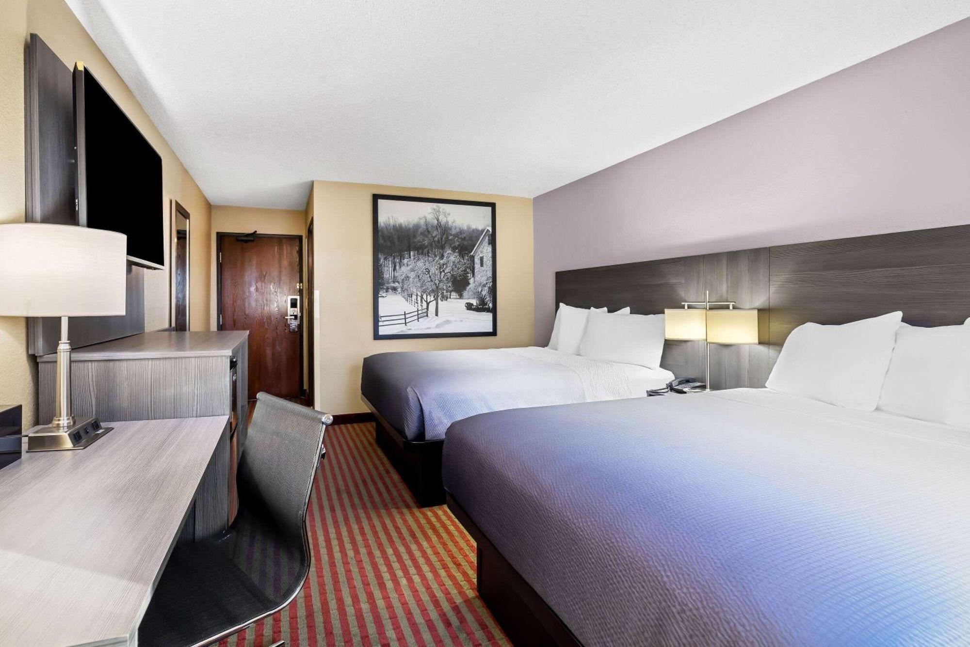 Super 8 by Wyndham Amsterdam Hotel Eksteriør billede