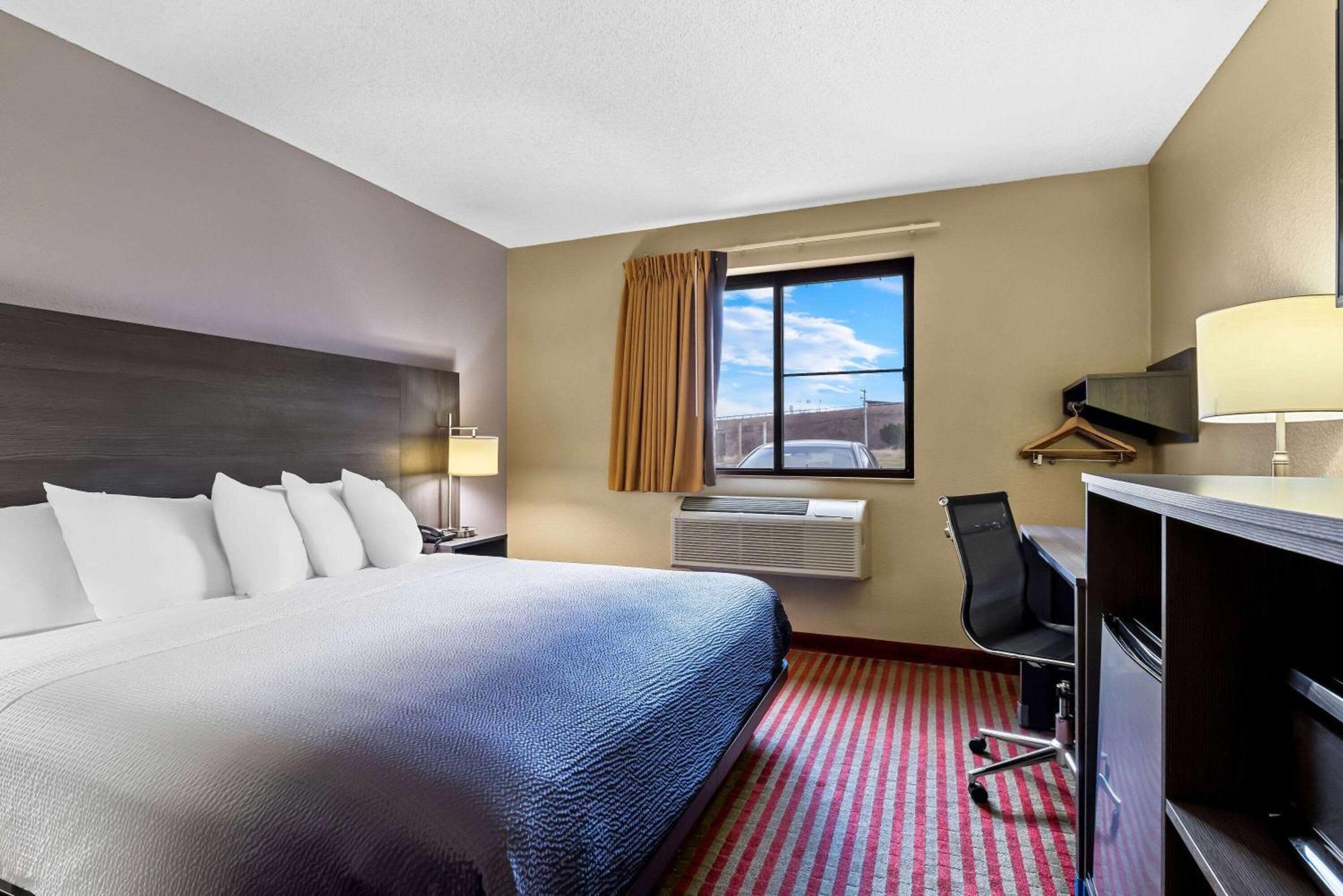 Super 8 by Wyndham Amsterdam Hotel Eksteriør billede